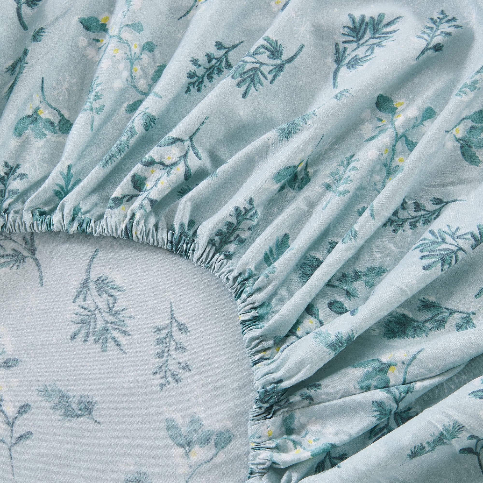 4 Piece Watercolor Floral Microfiber Sheet - Delia Collection